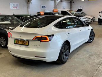 TESLA MODEL 3 (Dual Motor) Long Range Auto 4WDE 4dr