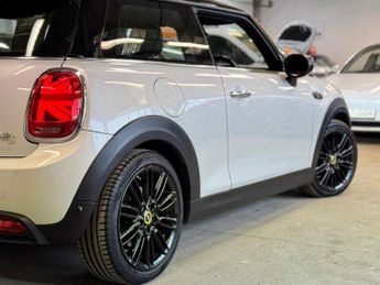 MINI ELECTRIC Cooper SE 32.6kWh Level 2 Auto 3dr