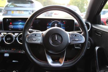 MERCEDES-BENZ A CLASS 1.5 A180d AMG Line