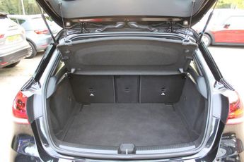 MERCEDES-BENZ A CLASS 1.5 A180d AMG Line