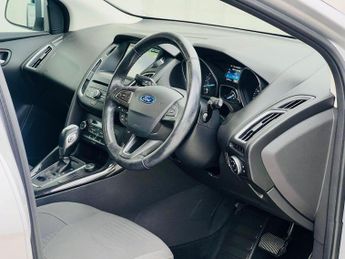 FORD FOCUS 1.6 Titanium Powershift Euro 6 5dr