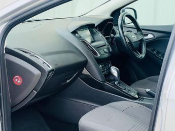 FORD FOCUS 1.6 Titanium Powershift Euro 6 5dr