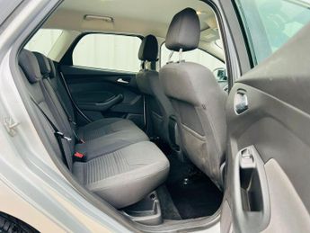 FORD FOCUS 1.6 Titanium Powershift Euro 6 5dr