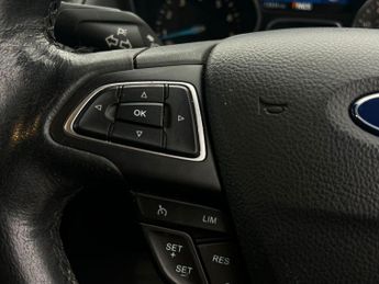 FORD FOCUS 1.6 Titanium Powershift Euro 6 5dr