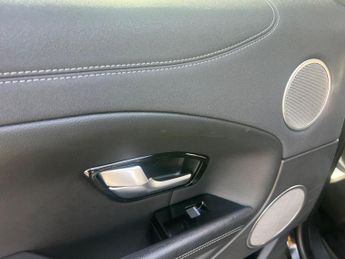 LAND ROVER RANGE ROVER EVOQUE 2.0 TD4 SE Tech