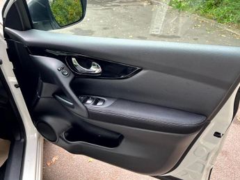 NISSAN QASHQAI 1.2 DIG-T N-Connecta