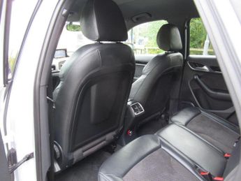 AUDI Q3 2.0 TFSI Black Edition S Tronic quattro Euro 6 (s/s) 5dr