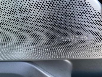 LAND ROVER RANGE ROVER VELAR 2.0 D240 R-Dynamic HSE Auto 4WD Euro 6 (s/s) 5dr