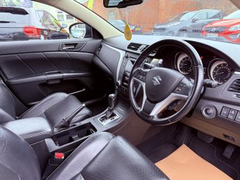 SUZUKI KIZASHI 2.4 16V Sport