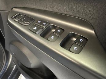 HYUNDAI KONA 64kWh Premium Auto 5dr (10.5kW Charger)