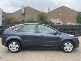 FORD FOCUS 1.6 Style