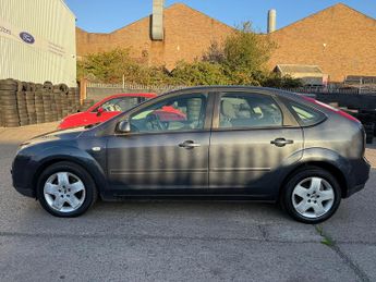 FORD FOCUS 1.6 Style