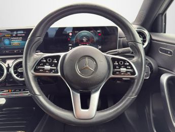 MERCEDES-BENZ A CLASS 1.5 A180d Sport