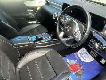 MERCEDES-BENZ A CLASS 1.3 A200 AMG Line Edition