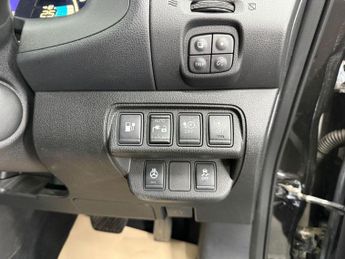 NISSAN LEAF 24kWh Tekna Auto 5dr