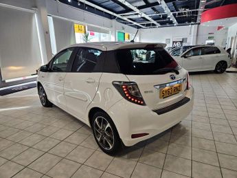 TOYOTA YARIS 1.5 VVT-h Trend