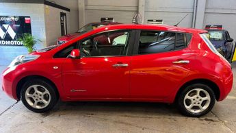 NISSAN LEAF 24kWh Acenta Electric Automatic Red 5dr LOWTAX+CRUISE+REVERSECAM