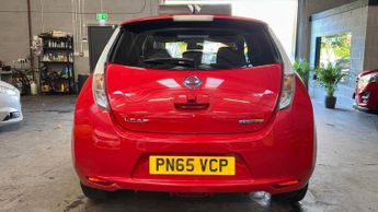 NISSAN LEAF 24kWh Acenta Electric Automatic Red 5dr LOWTAX+CRUISE+REVERSECAM