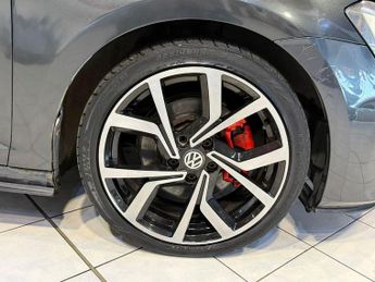 VOLKSWAGEN GOLF 2.0 TDI BlueMotion Tech GTD
