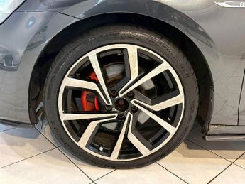 VOLKSWAGEN GOLF 2.0 TDI BlueMotion Tech GTD