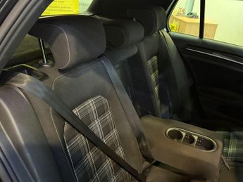 VOLKSWAGEN GOLF 2.0 TDI BlueMotion Tech GTD