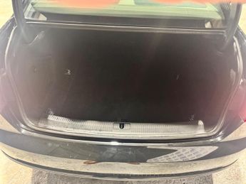 AUDI A4 2.0 TDI S line
