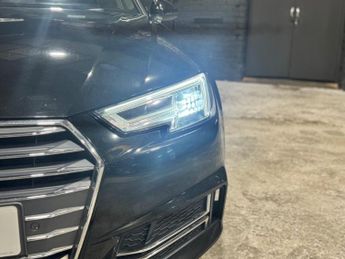 AUDI A4 2.0 TDI S line