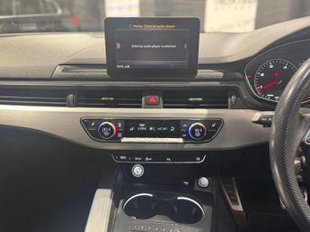 AUDI A4 2.0 TDI S line