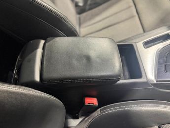 AUDI A4 2.0 TDI S line