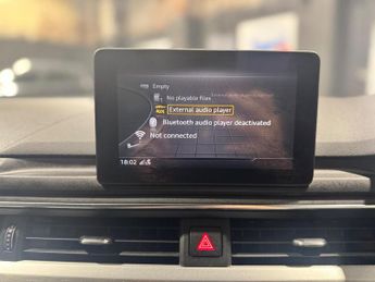 AUDI A4 2.0 TDI S line
