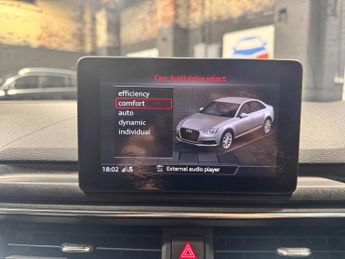 AUDI A4 2.0 TDI S line