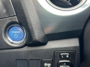 TOYOTA AURIS 1.8 VVT-h Icon CVT Euro 5 (s/s) 5dr
