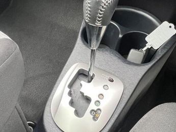 TOYOTA YARIS 1.33 Dual VVT-i T Spirit Multidrive S Euro 5 5dr