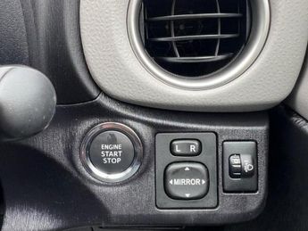 TOYOTA YARIS 1.33 Dual VVT-i T Spirit Multidrive S Euro 5 5dr