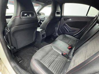 MERCEDES-BENZ A CLASS 2.1 A200 CDI AMG Night Edition