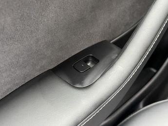 TESLA MODEL 3 (Dual Motor) Long Range