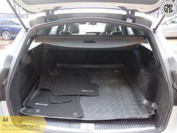 MERCEDES-BENZ E CLASS 2.0 E220d AMG Line Premium, Full Service History