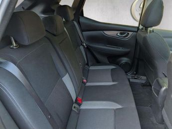NISSAN QASHQAI 1.3 DIG-T N-Connecta DCT Auto Euro 6 (s/s) 5dr