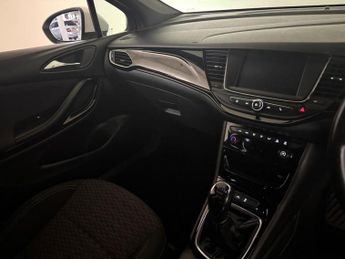 VAUXHALL ASTRA 1.4i Turbo SRi Euro 6 5dr