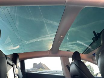 TESLA MODEL 3 (Dual Motor) Long Range