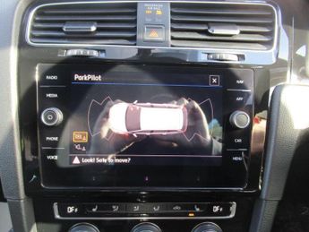 VOLKSWAGEN GOLF 2.0 TSI R DSG 4Motion Euro 6 (s/s) 5dr