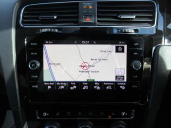 VOLKSWAGEN GOLF 2.0 TSI R DSG 4Motion Euro 6 (s/s) 5dr