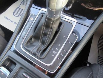 VOLKSWAGEN GOLF 2.0 TSI R DSG 4Motion Euro 6 (s/s) 5dr