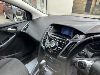 FORD FOCUS 1.6 Titanium Navigator