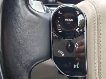 LAND ROVER RANGE ROVER 3.0 P400 MHEV Autobiography