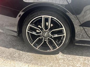 AUDI A3 1.4 TFSI CoD S line