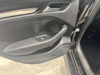 AUDI A3 1.4 TFSI CoD S line