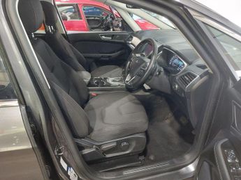 FORD S-MAX 2.0 TDCi Titanium