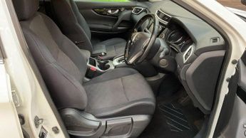 NISSAN QASHQAI 1.2 DIG-T N-Connecta XTRON 2WD Euro 6 (s/s) 5dr
