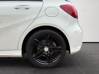 MERCEDES-BENZ A CLASS 2.1 A200d AMG Line